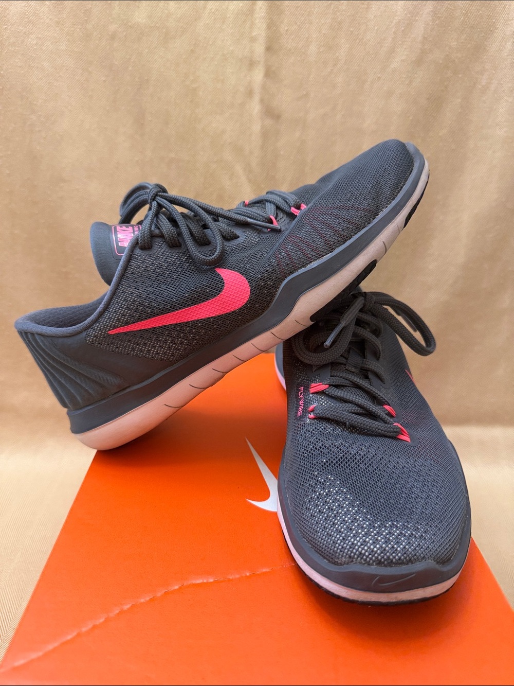 Nike Flex Supreme TN 5 Size 7.5